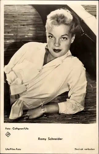 Ak Schauspielerin Romy Schneider, Portrait