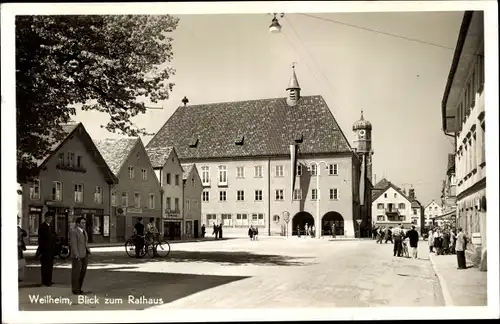 Ak Weilheim Oberbayern, Blick zum Rathaus