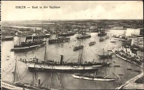 Ak Malta, General view, fleet in the harbour, des bateaux