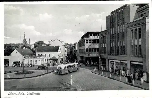 Ak Lüdenscheid im Märkischen Kreis, Stadtmitte, Autobus, Kaufhaus