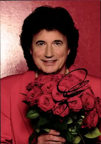 Ak Sänger Olaf, Portrait, Autogramm, Blumenstrauß