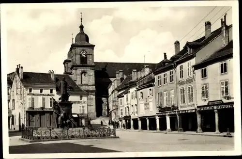 Ak Saint Dié des Vosges, Place Jules Perry