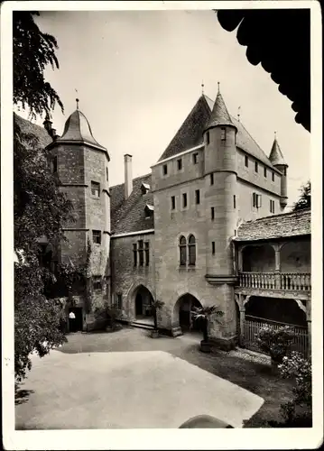 Ak Jagsthausen in Baden Württemberg, Blick in den Burghof der Götzenburg