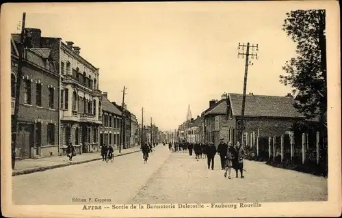 Ak Arras Pas de Calais, Sortie de la Bonneterie Deletoille, Faubourg Rouville