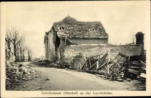 Ak Artois Pas de Calais, Zerschossene Ortschaft an der Lorettohöhe, I. WK