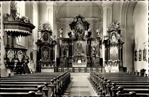 Ak Hachenburg im Westerwald, Kath. Pfarrkirche, Innenansicht