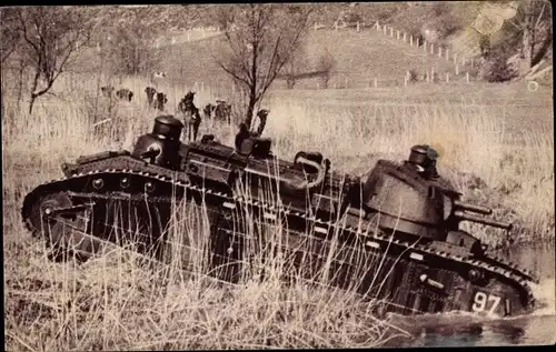 Ak Char de 70 tonnes traversant une rivière, Französischer Panzer 97
