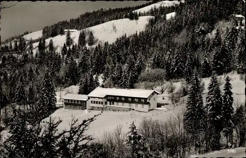 Ak Unterleiten Schliersee in Oberbayern, Jugensherberge der I.G. Metall, Winter, Vogelschau