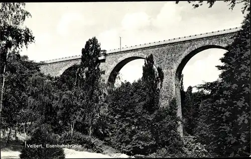 Ak Velbert in Nordrhein Westfalen, Eisenbahnbrücke, Saubrücke