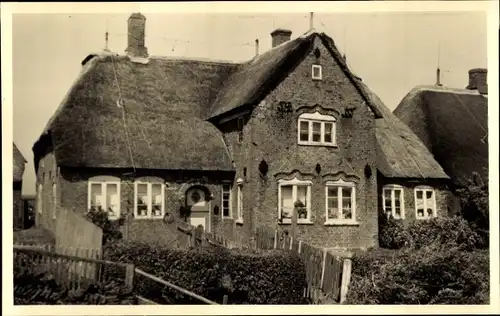 Foto Ak Hallig Hooge in Nordfriesland, Haus mit Königspesel