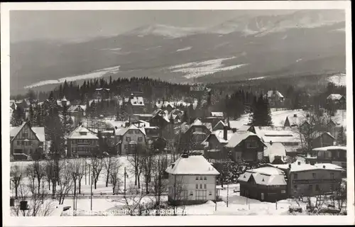 Ak Szklarska Poręba Ober Schreiberhau Riesengebirge Schlesien, Blick auf den Ort, Winter