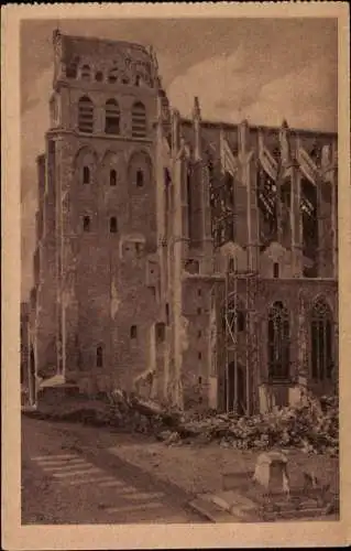 Ak Saint Quentin Aisne, Zerstörte Kathedrale, Kriegszerstörungen I.WK