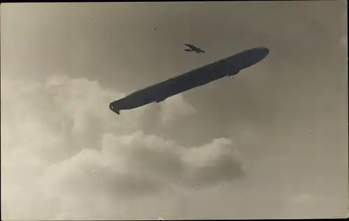 Ak Hamburg Nord Fuhlsbüttel, Marine Luftschiff L 1, LZ 14, Rumpler Taube, Zeppelin