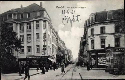 Ak Krefeld am Niederrhein, Blick in die Neusserstraße, HaWeJa Zigarrenladen, Gleise, Zahnarztpraxis