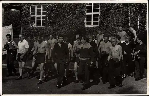 Foto Ak Duisburg im Ruhrgebiet, Boxer, Box Verein