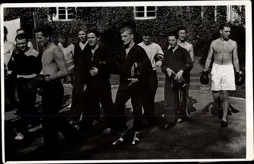 Foto Ak Duisburg im Ruhrgebiet, Boxer, Box Verein