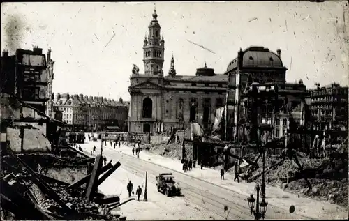 Foto Ak Lille Nord, Straßenpartie mit Gebäuderuinen, Kriegszerstörung I. WK