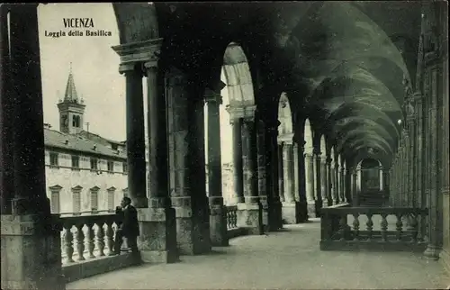 Ak Vicenza Veneto, Loggia della Basilica, Säulengang der Basilika