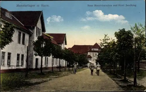 Ak Munster im Heidekreis, Truppenübungsplatz Munsterlager, Neue Massivbaracken, Hotel Sandkrug