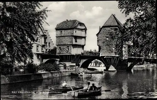 Ak Bad Kreuznach in Rheinland Pfalz, alte Brückenhäuser, Bootspartie