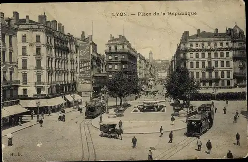 Ak Lyon Rhône, Place de la Republique, Monument, tramways