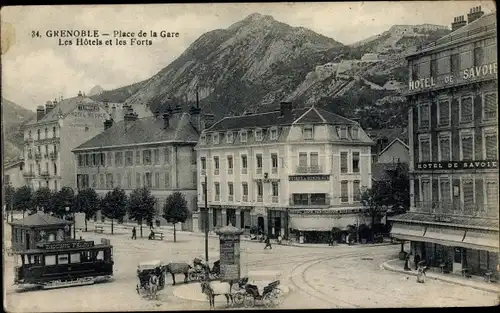 Ak Grenoble Isère, Place de la Gare, Les Hotels et les Forts