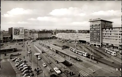 Ak Mönchengladbach am Niederrhein, Bahnhofsvorplatz