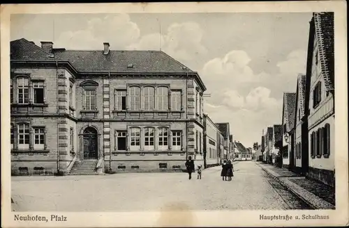 Ak Neuhofen in Rheinland Pfalz, Hauptstraße und Schulhaus