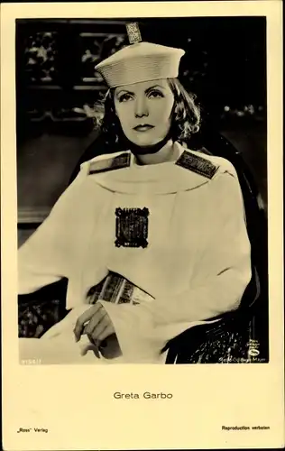 Ak Schauspielerin Greta Garbo, Portrait