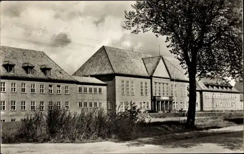 Ak Güstrow in Mecklenburg, Pädagogisches Institut