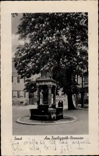 Ak Soest in Westfalen, Am Freiligrath Brunnen