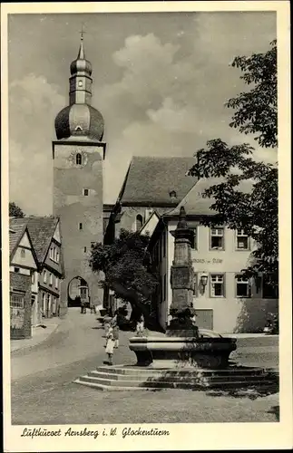 Ak Arnsberg im Sauerland Westfalen, Glockenturm, Brunnen