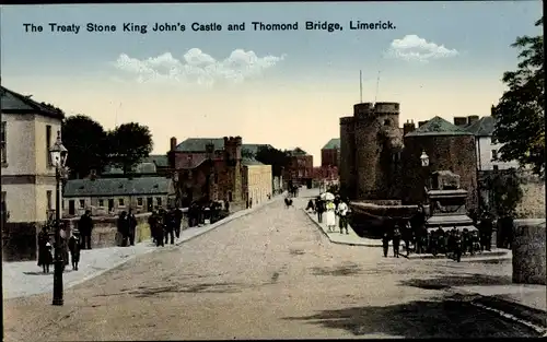 Ak Limerick Irland, The Treaty Stone King John's Castle and Thomond Bridge