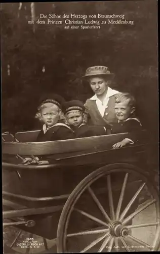 Ak Söhne des Herzogs von Braunschweig, Christian Ludwig zu Mecklenburg Schwerin, Kutsche