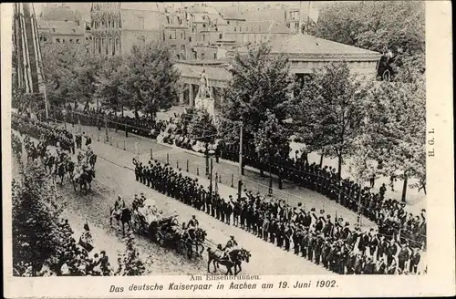 Ak Aachen, Am Elisenbrunnen, deutsches Kaiserpaar in einer Kutsche, 1902