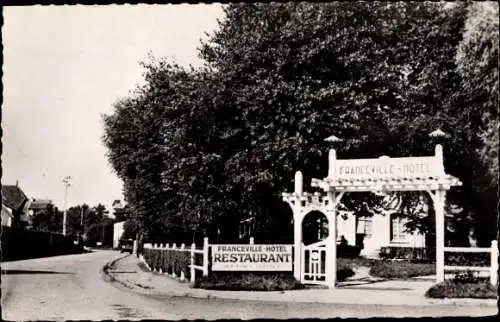 Ak Merville Franceville Calvados, Route de Cabourg Franceville Hotel