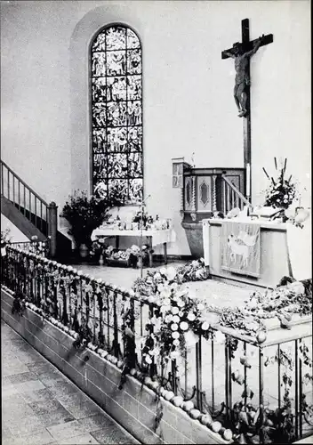 Ak Feuerbach Stuttgart in Württemberg, Stadtkirche, Innenansicht, Altar zu Erntedank