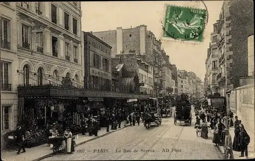 Ak Paris VI., La Rue de Sevres