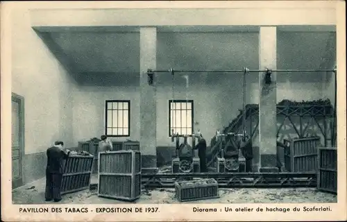 Ak Paris, Exposition de 1937, Pavillon des Tabacs, Diorama, Un atelier de hochage du Scaferlati