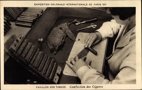 Ak Paris, Exposition Coloniale Internationale 1931, Pavillon des Tabacs, Confection des Cigares