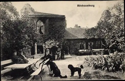 Ak Bad Kreuznach in Rheinland Pfalz, Alte Baumburg, Gartenpartie, Hunde