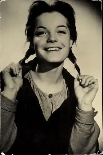 Ak Schauspielerin Romy Schneider, Portrait