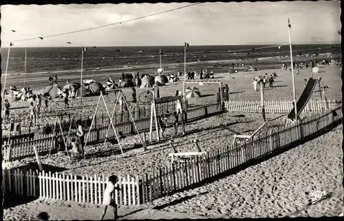 Ak Franceville Calvados, Jeux sur la Plage