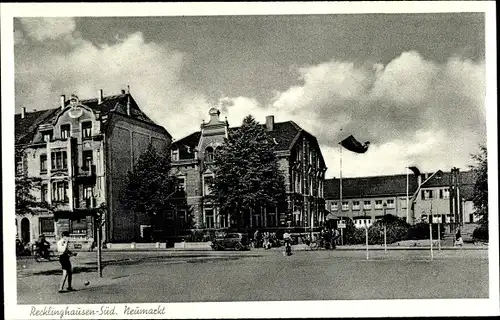 Ak Recklinghausen im Ruhrgebiet, Blick auf den Neumarkt, Straßenpartie mit Passanten