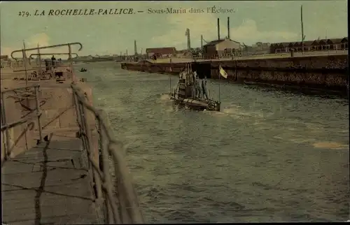 Ak La Pallice Rochelle Charente Maritime, Sous Marin dans l'Ecluse