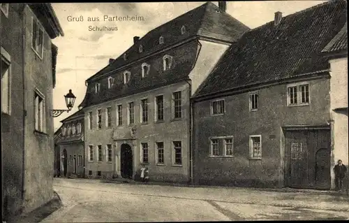 Ak Partenheim Pfalz, Schulhaus aus Straßensicht