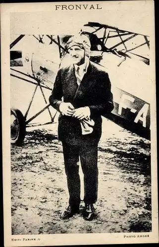 Ak Französischer Pilot Alfred Fronval, Portrait vor Flugzeug