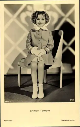 Ak Schauspielerin Shirley Temple, Sitzportrait, Stuhl