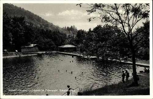 Ak Lindenfels im Odenwald Hessen, Partie vom Schwimmbad, Badegäste, Umkleiden