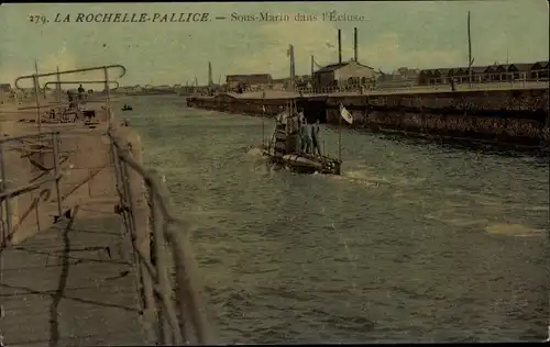 Ak La Pallice Rochelle Charente Maritime, Sous Marin dans l'Ecluse